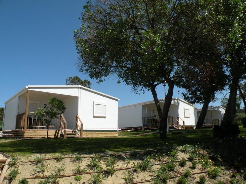 Hotel Parque De Campismo Da Praia De Pedrogao Coimbrão Pokoj fotografie